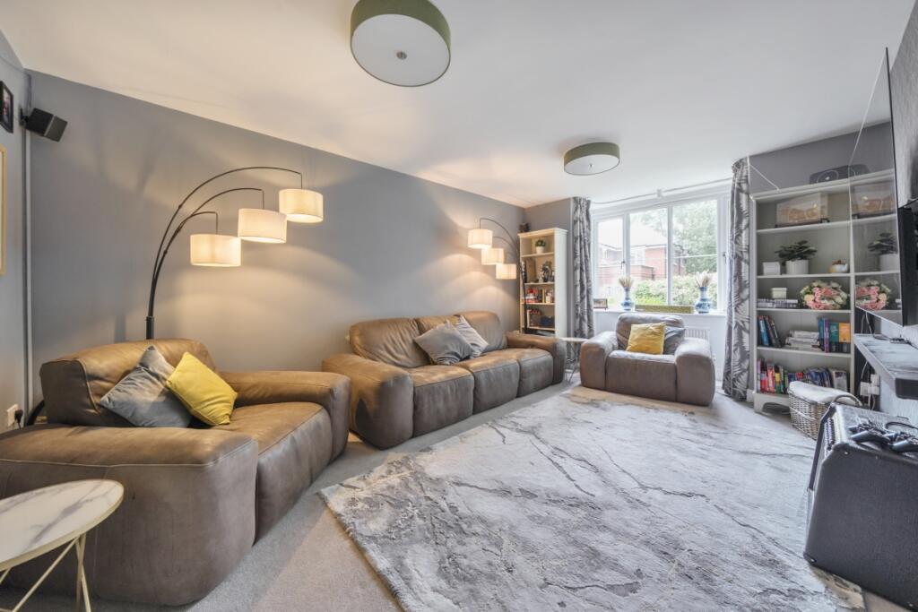 1297268-25-683857...