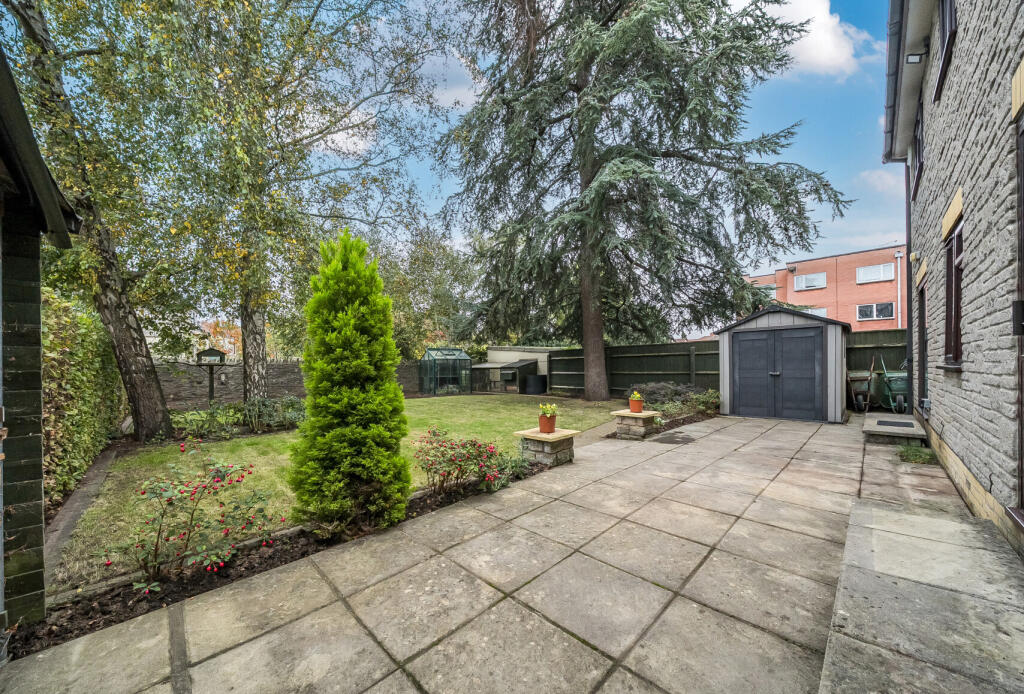 1364362-3-68ee810...