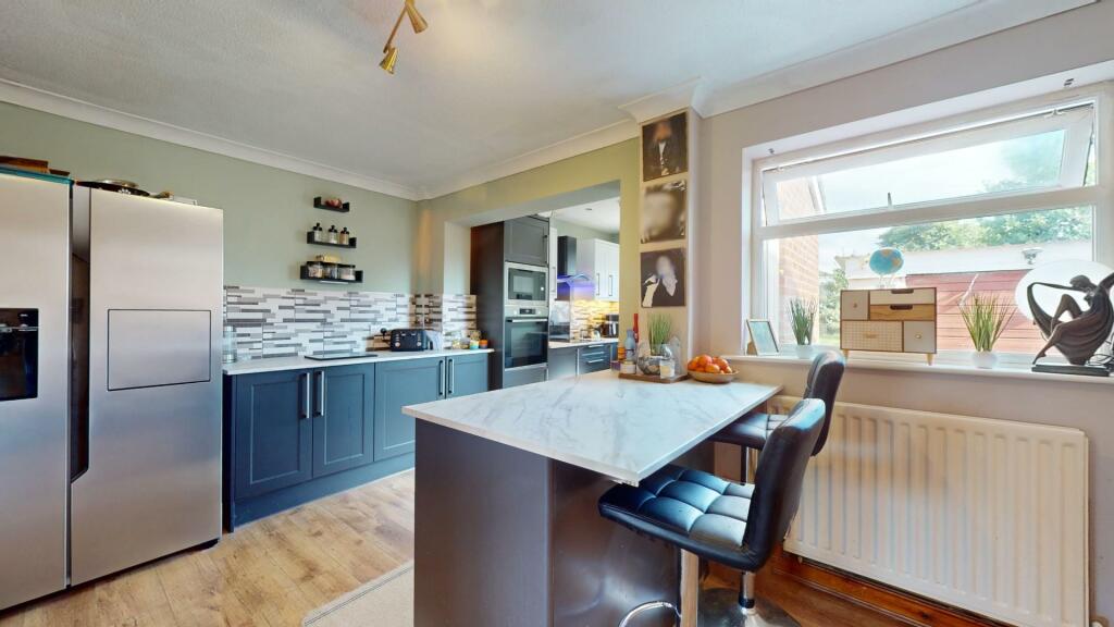 EXTENDED KITCHEN/DINING ROOM