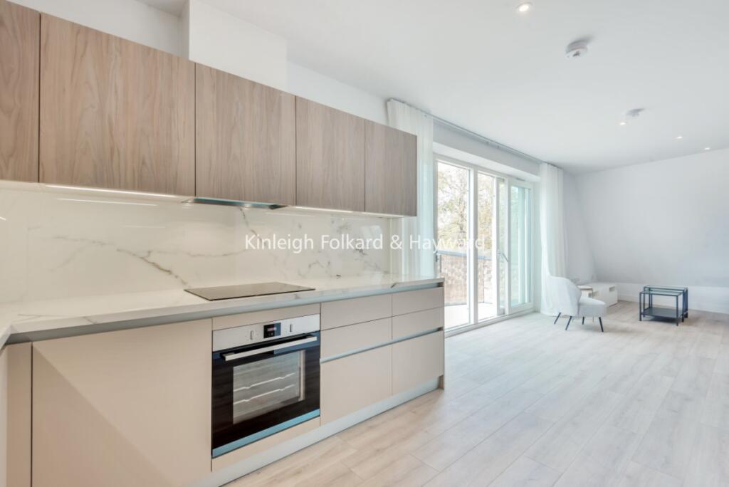 1f7465b4-ca1e-4c26-b