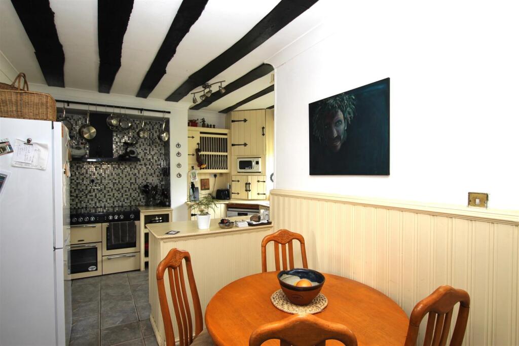 Kitchen &amp; Diner - b.JPG