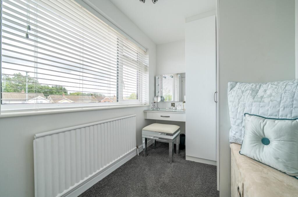 1304929-21-684204f196254