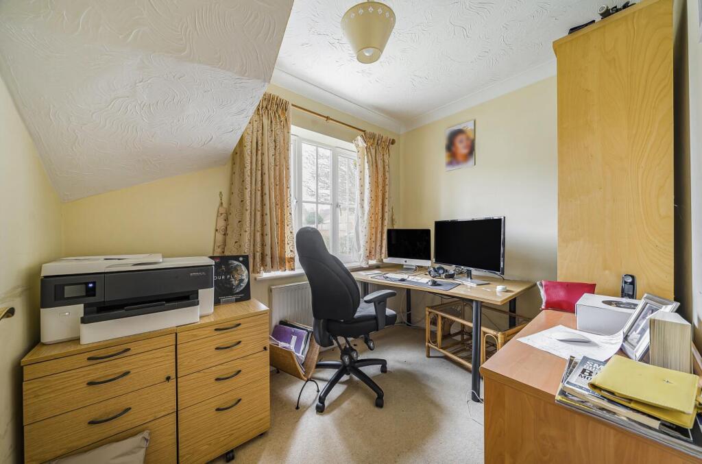 40 Durrell Drive, Rugby