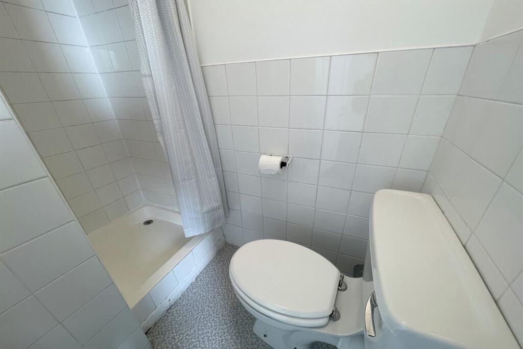 Ensuite shower