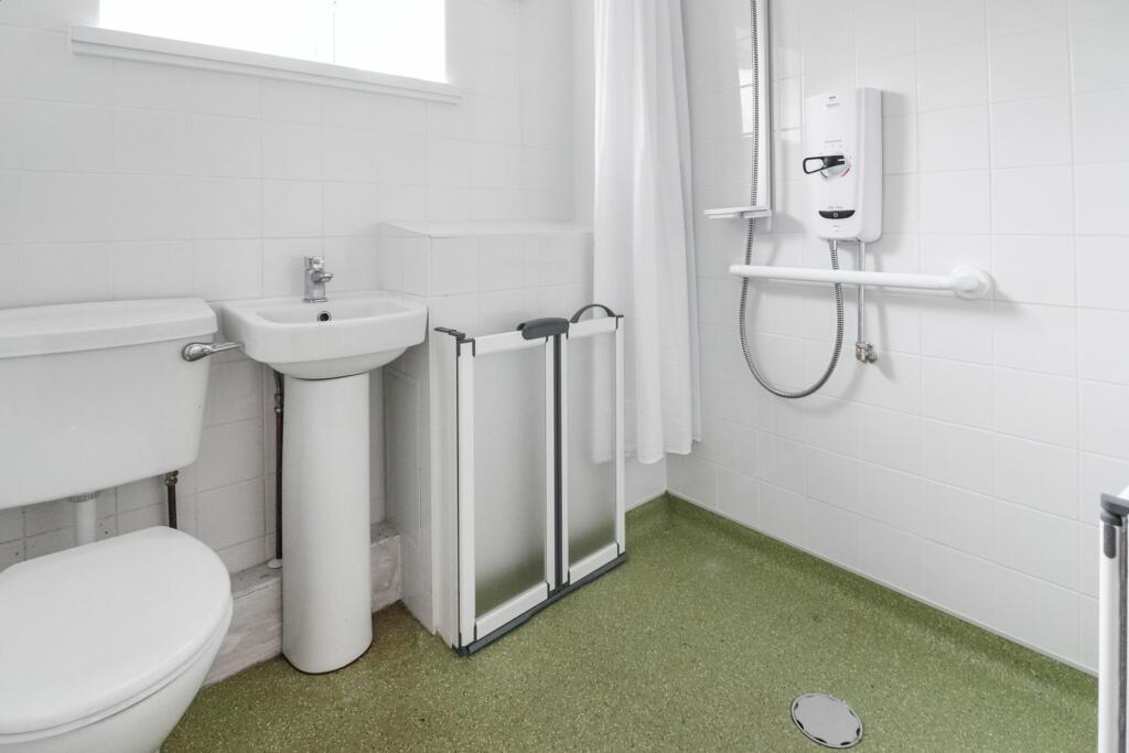 17 Myton Walk, Hemlington, Middlesbrough, Cleveland, TS8 9ND