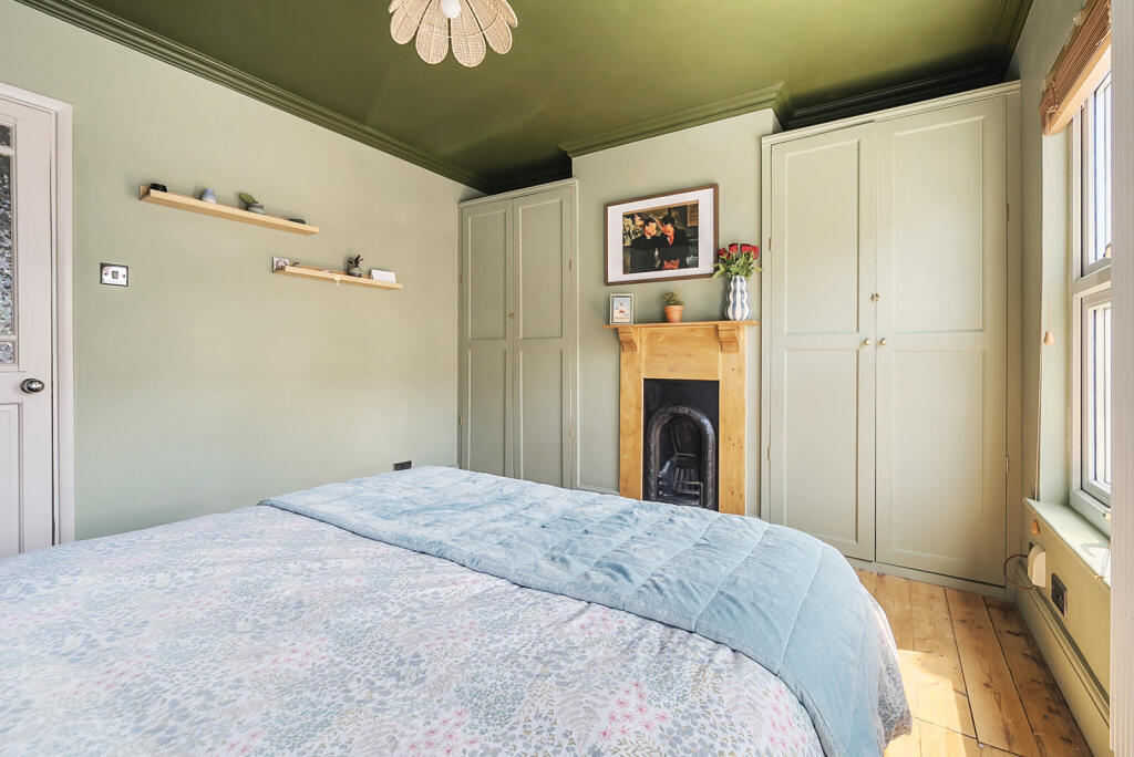 1319607-12-6867e3...