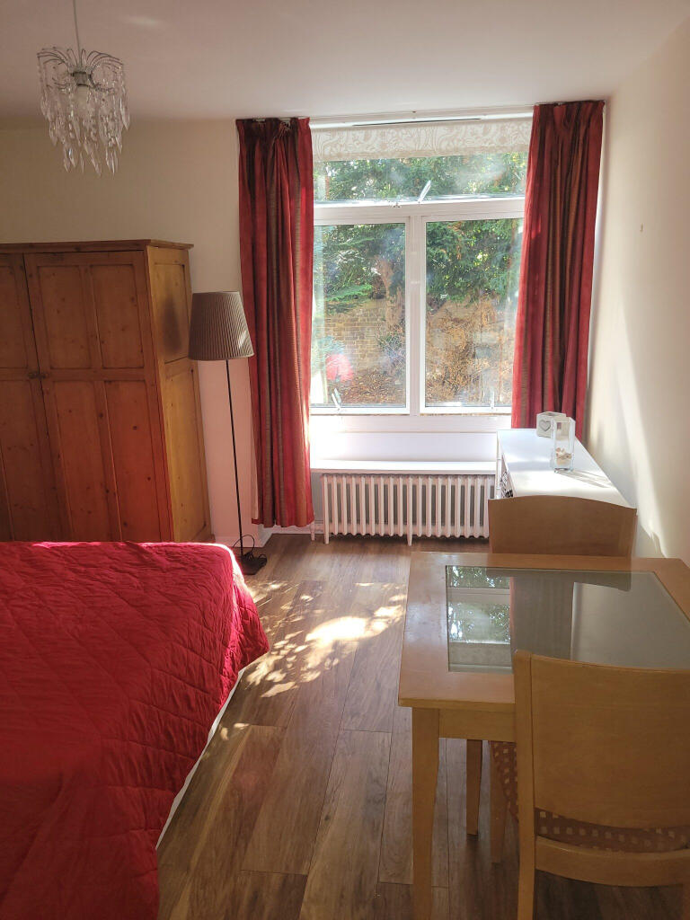 Wedgewood House, Churchill Gardens, London, SW1V