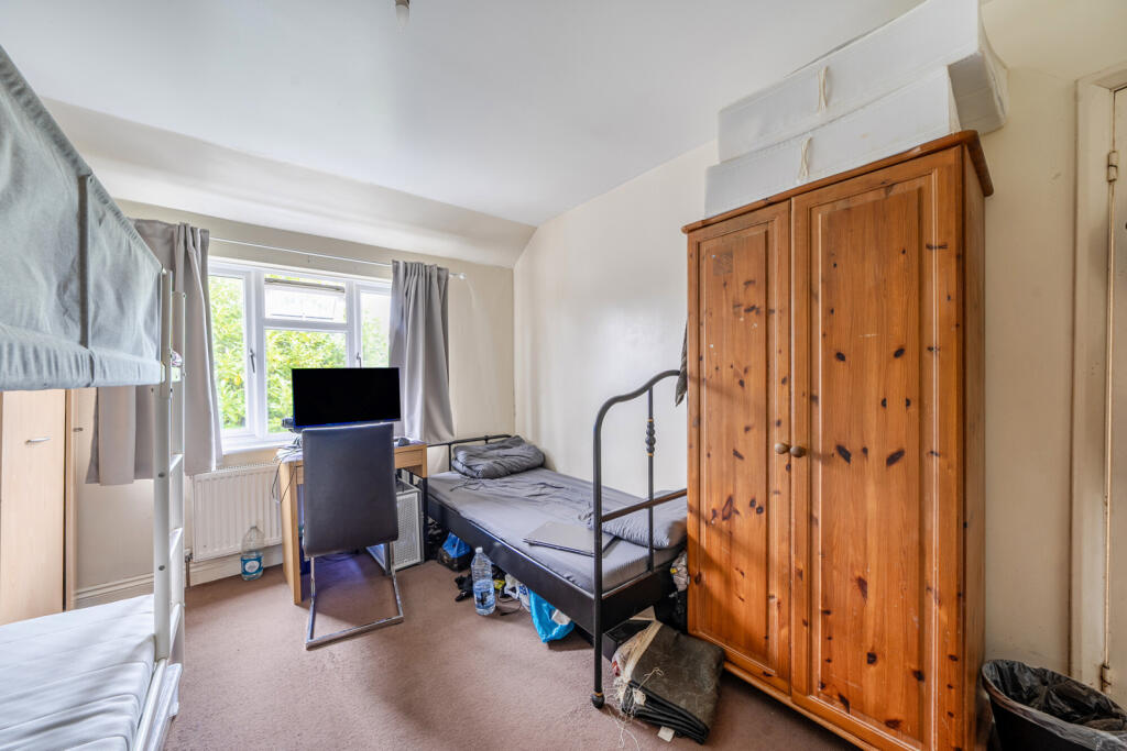 1369945-17-68ef79...