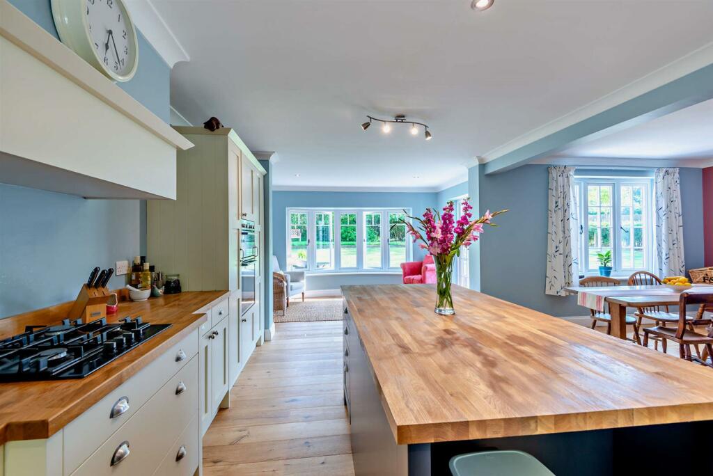 8559725-interior38-800.jpg