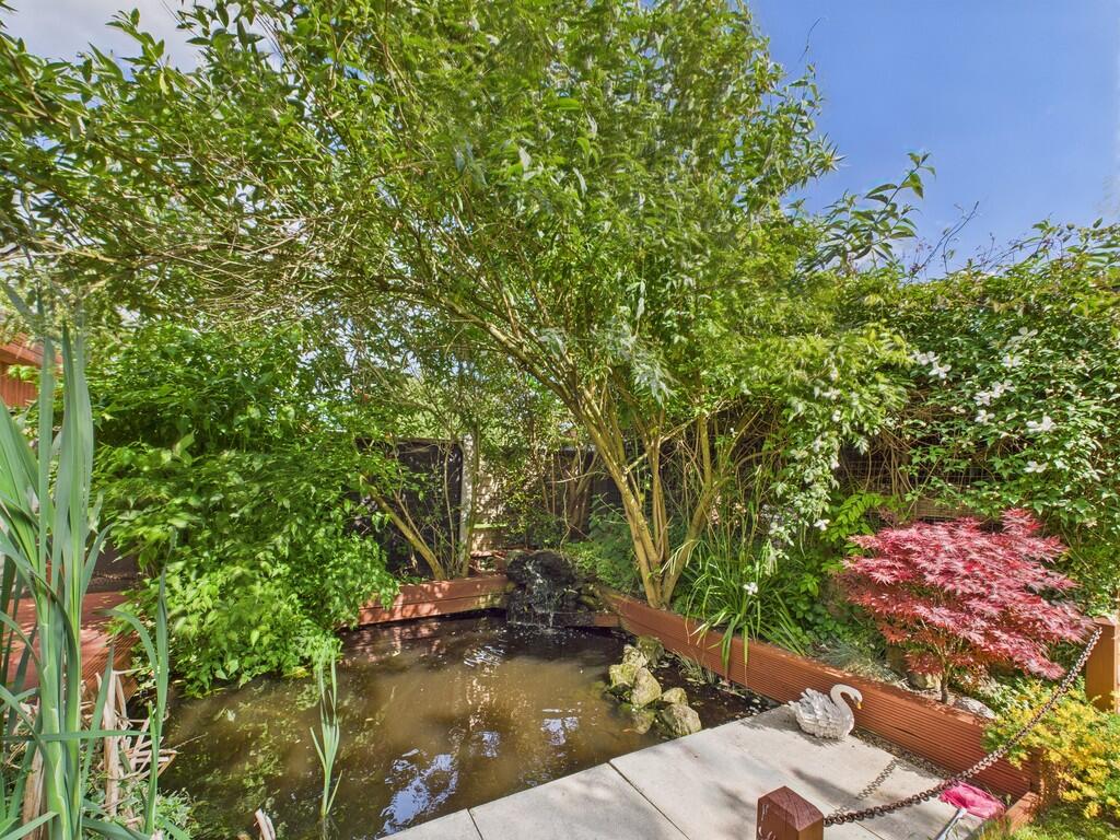 CAM01835G0-PR0217...