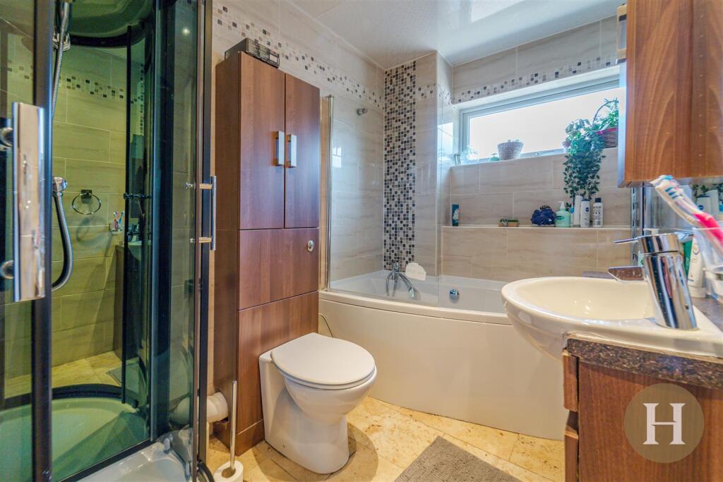 Hadleigh Estate Agents-47.jpg