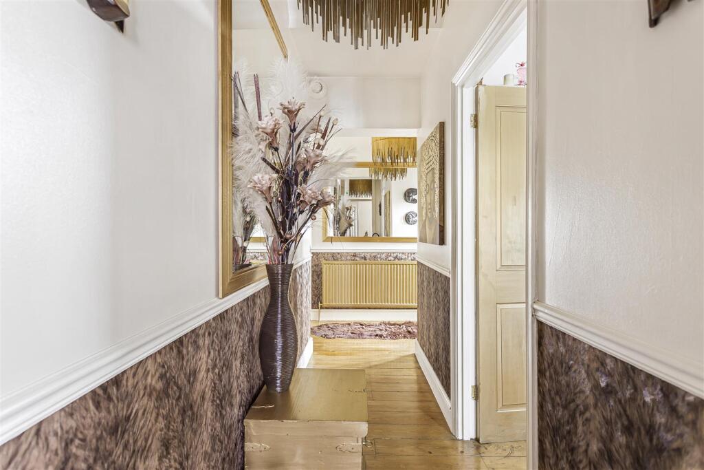 Thetford Hallway2.jpg