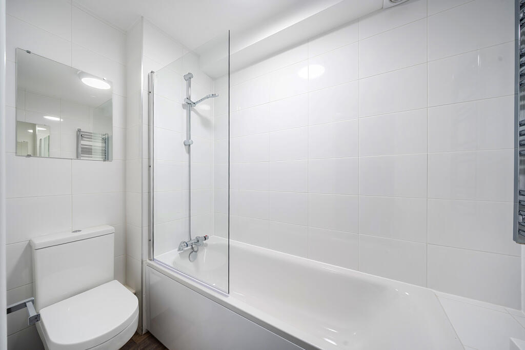 1360370-7-68d3fba...