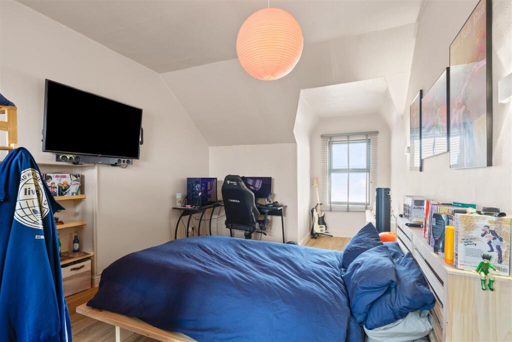 25 The Promenade-2.jpg