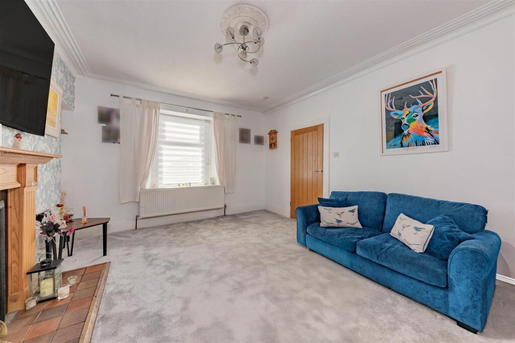 5 Gardyne Street Friockheim-9.JPG