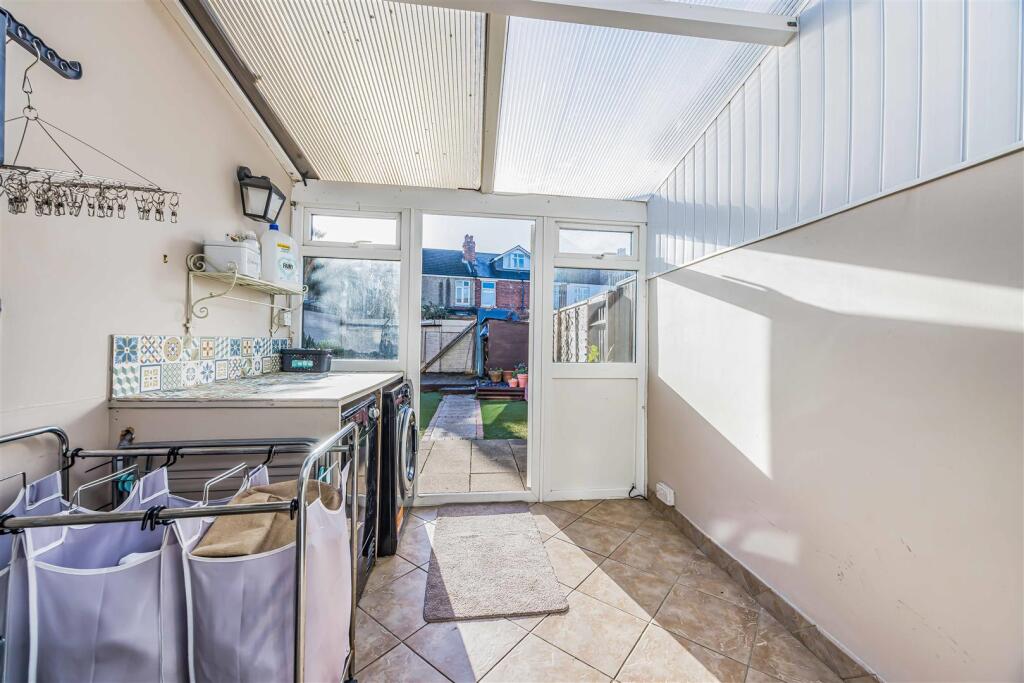 32 Hewett Road, Hilsea-Small-PorticoMarketing-Sold