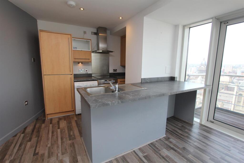 Kitchen.JPG