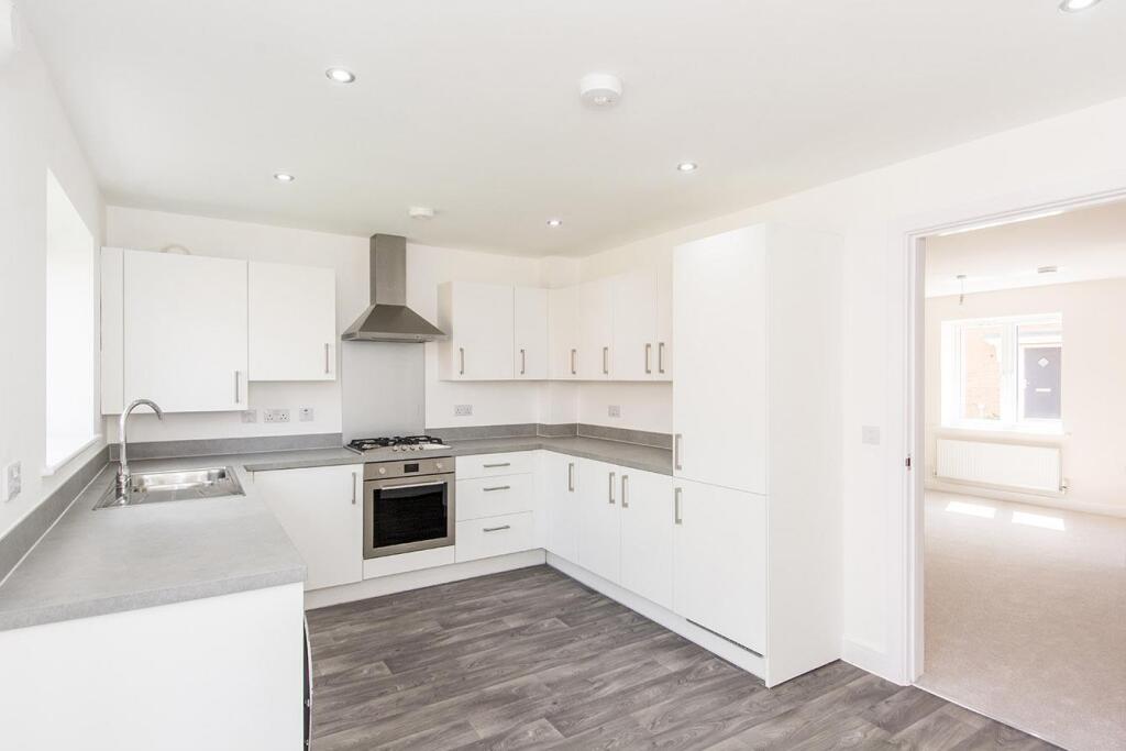 (Kitchen Area Photo)