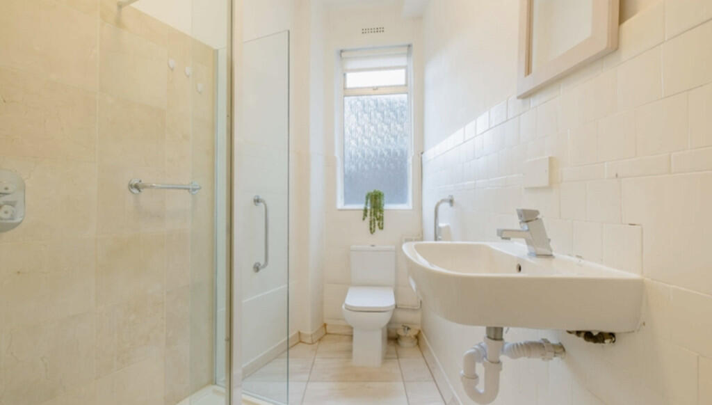 Screenshot 2025-1...