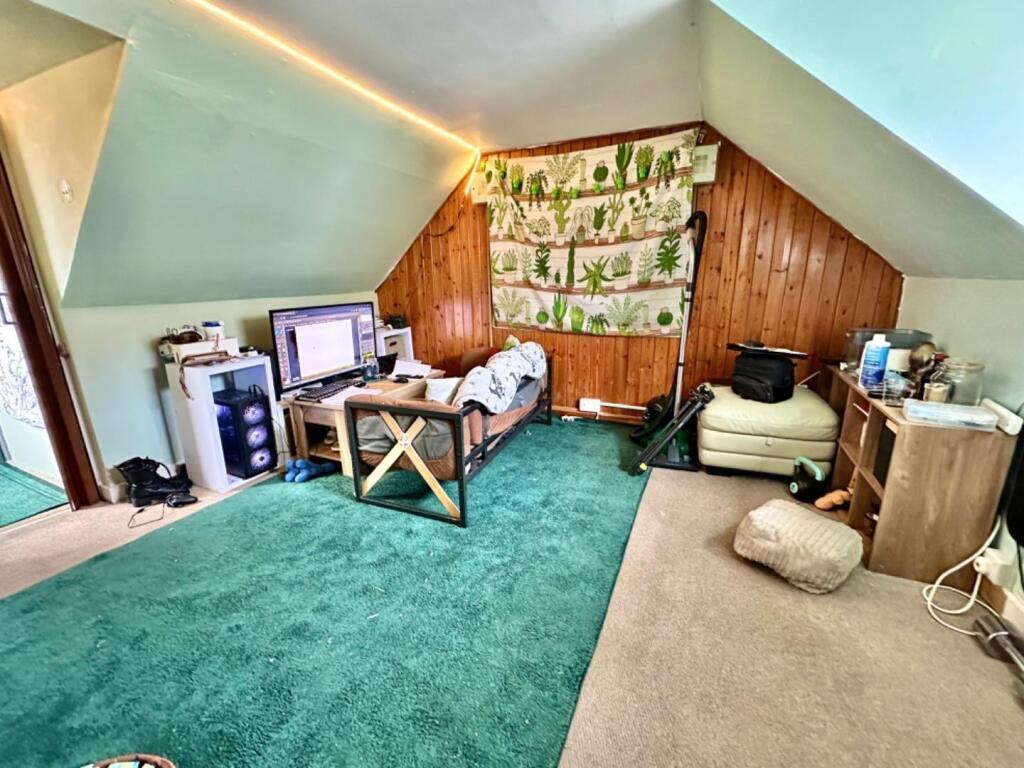 Flat 3 Living Room 3.jpg
