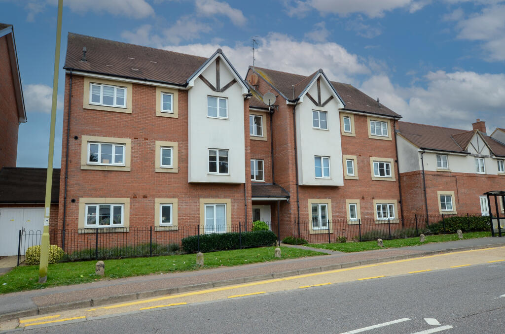 Aldenham Road, Bushey, WD23