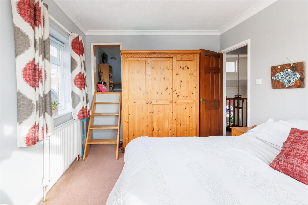 Bedroom 2-1