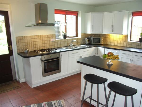 Dining Kitchen: