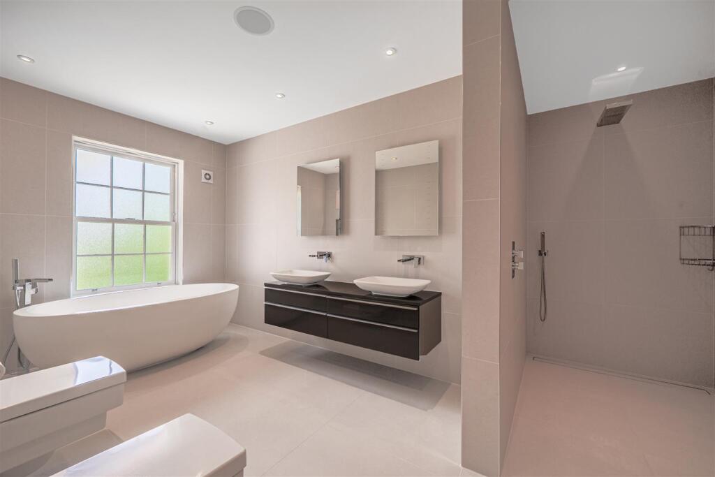 Ensuite