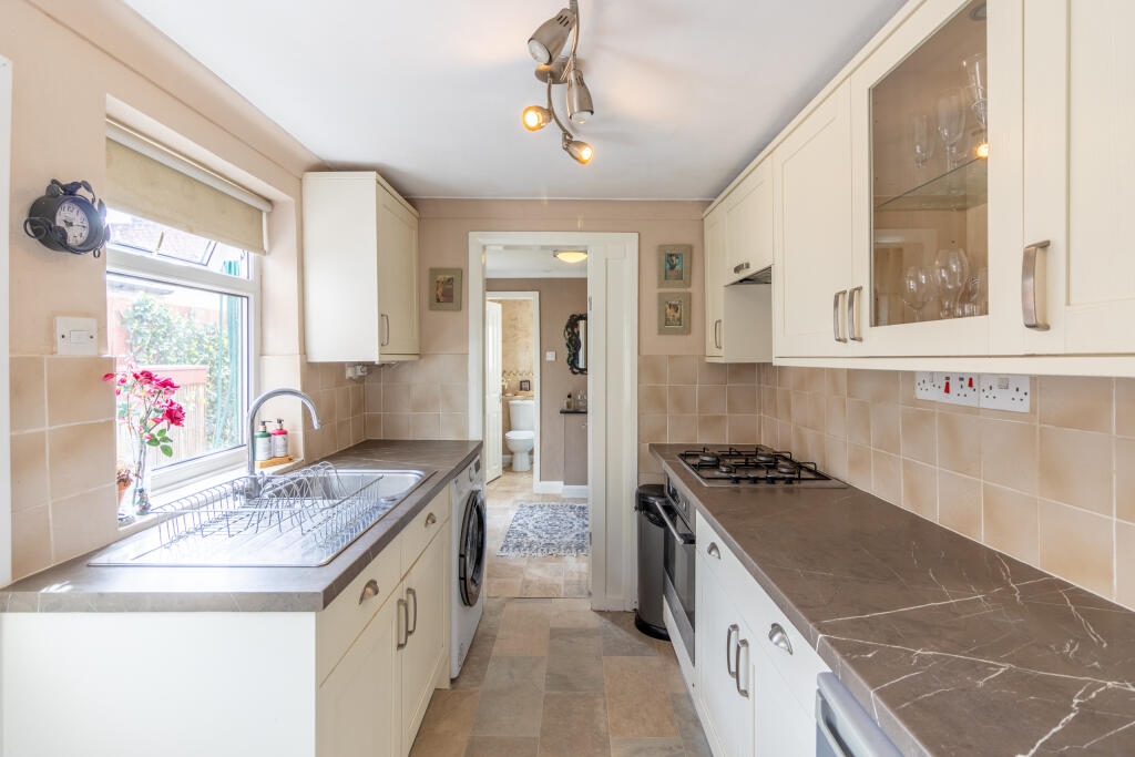 6 Grove Street (3 of 16)