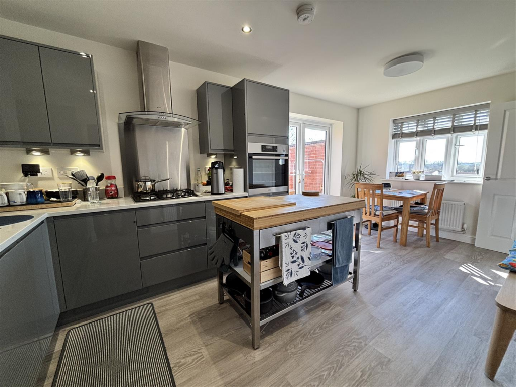 11 Primrose Walk, Ravenstone
