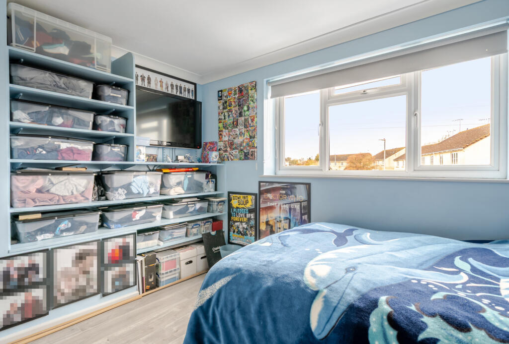 1373658-10-6908cd...