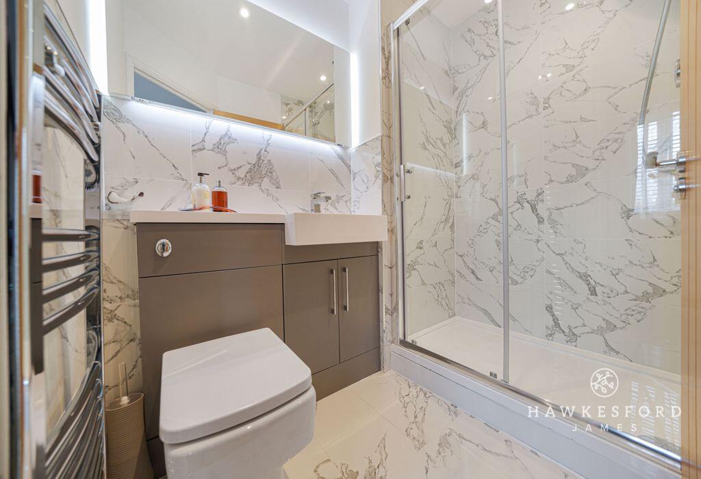 Dental Close, Sittingbourne - Ensuite