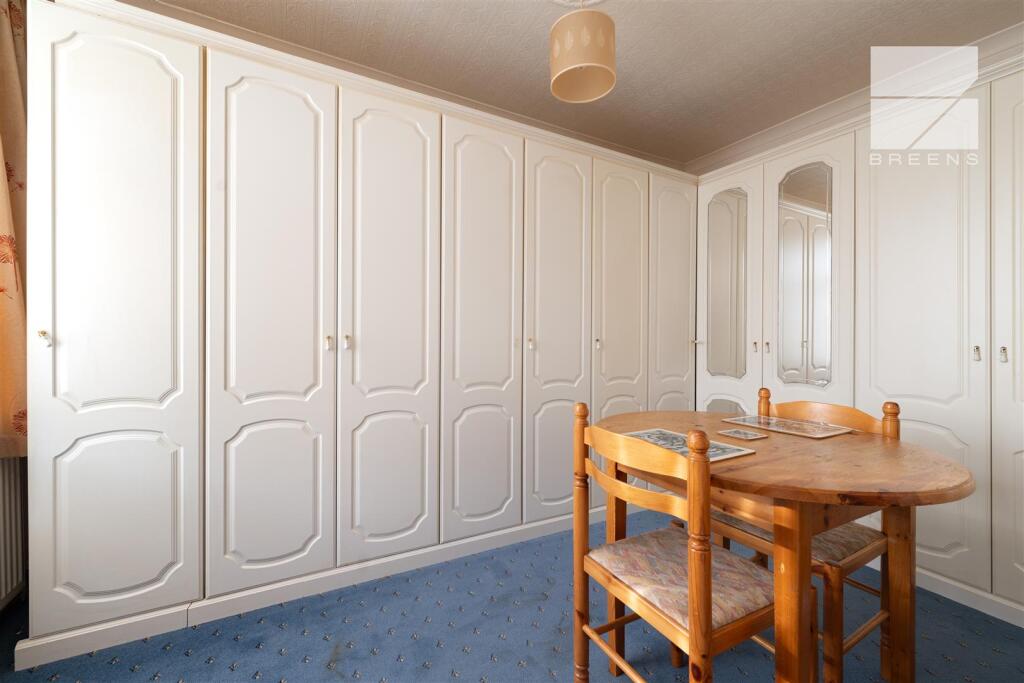 14 Valance Avenue_0003.jpg