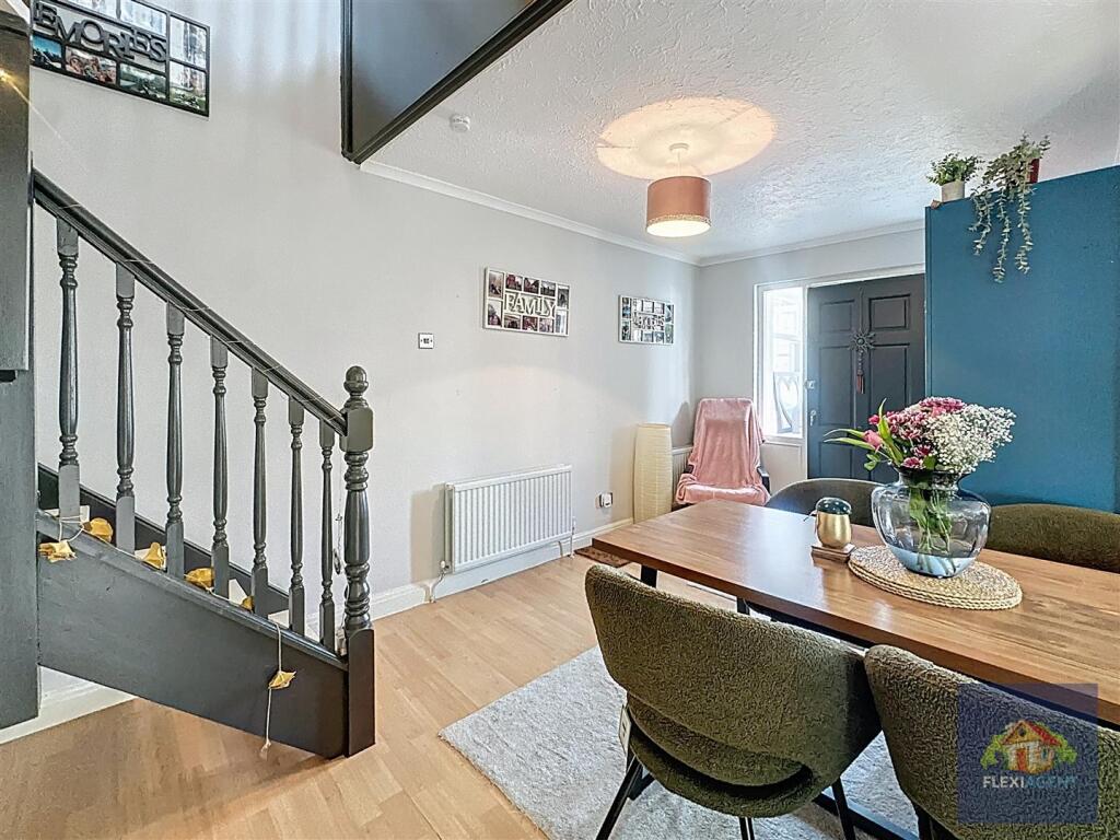Living/Dining Room