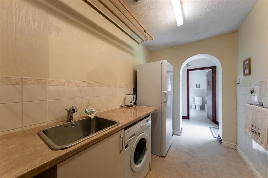 182A Chester Road-012.jpg