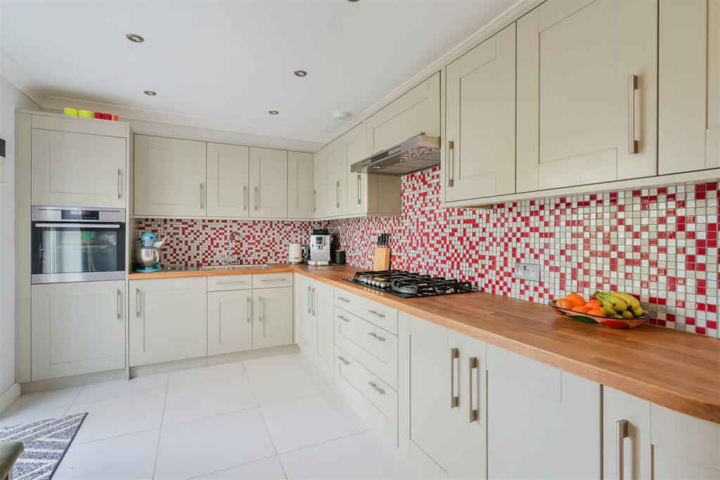 THORNFIELD ROAD, 7 (20 FROM 34)-17.jpg