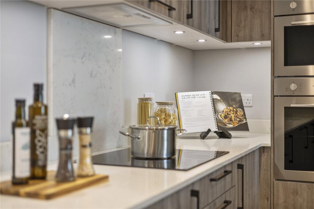Show Apartment