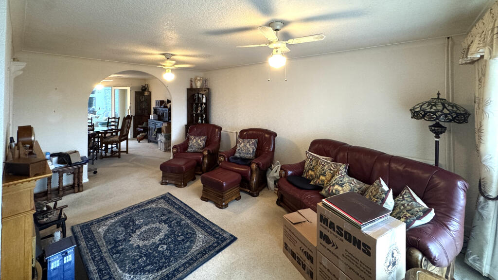 Living room 3