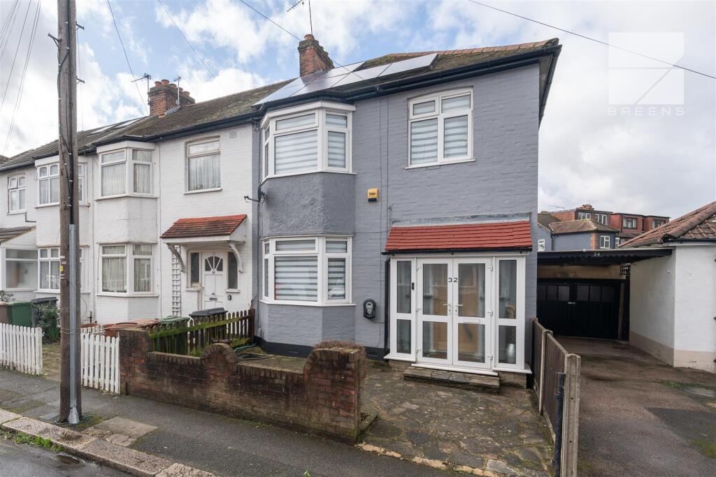 32 Suffield Road_0047.jpg