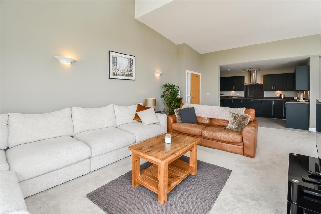 Living / Dining Room