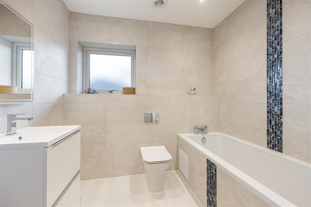 Apple Orchard - Staverton-39.jpg