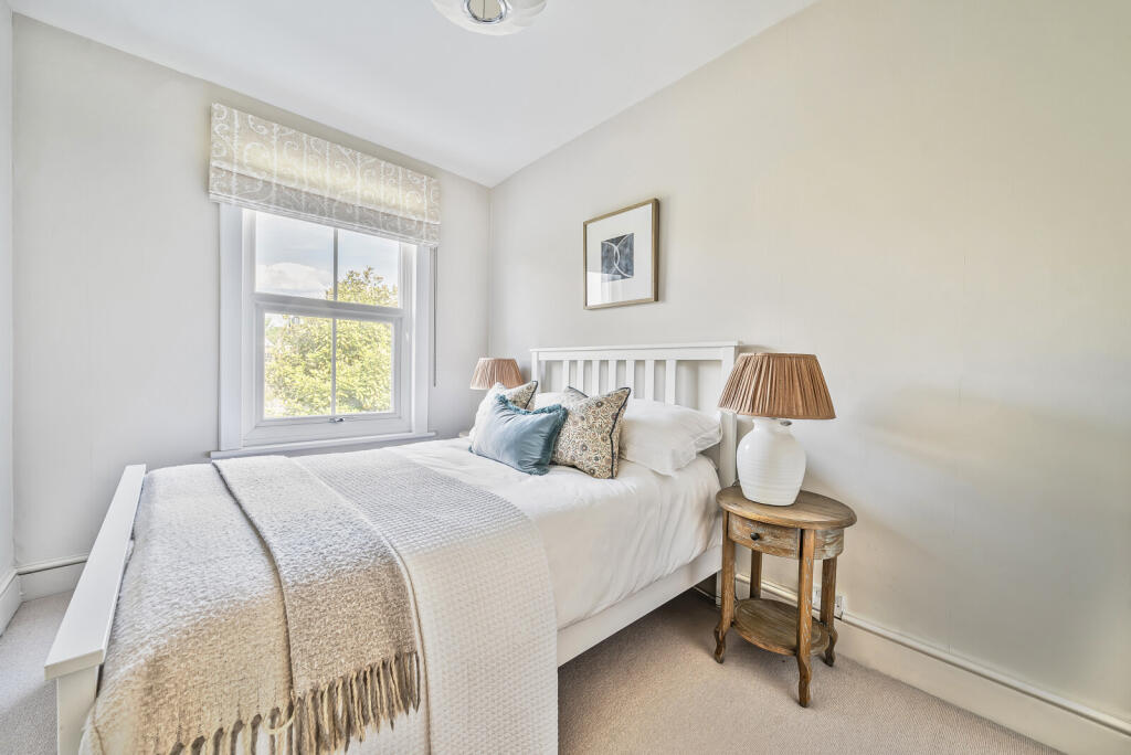 1290351-28-682cc7...