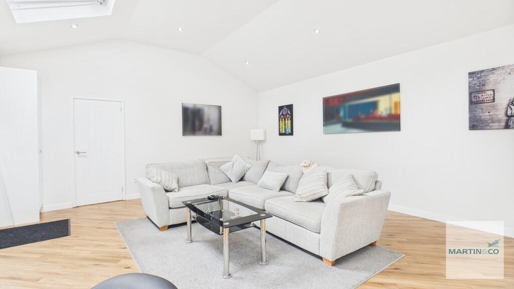 CAM03663G0-PR0173...