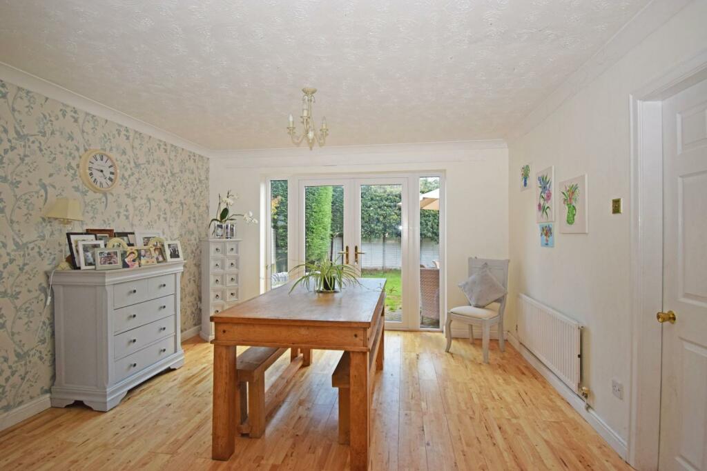 34 Meadowvale Road, lounge to dining.jpg