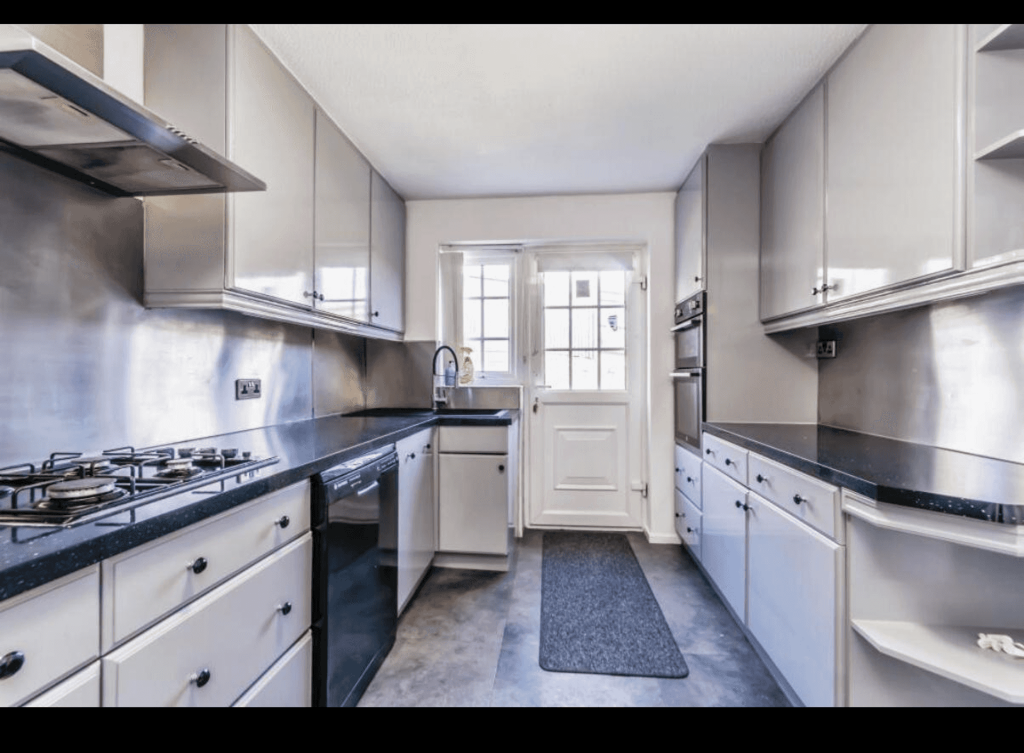 KITCHEN ONE