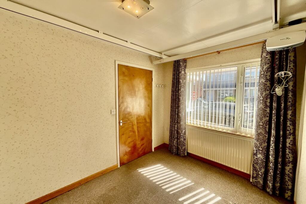 Snug/ Office/ Playro