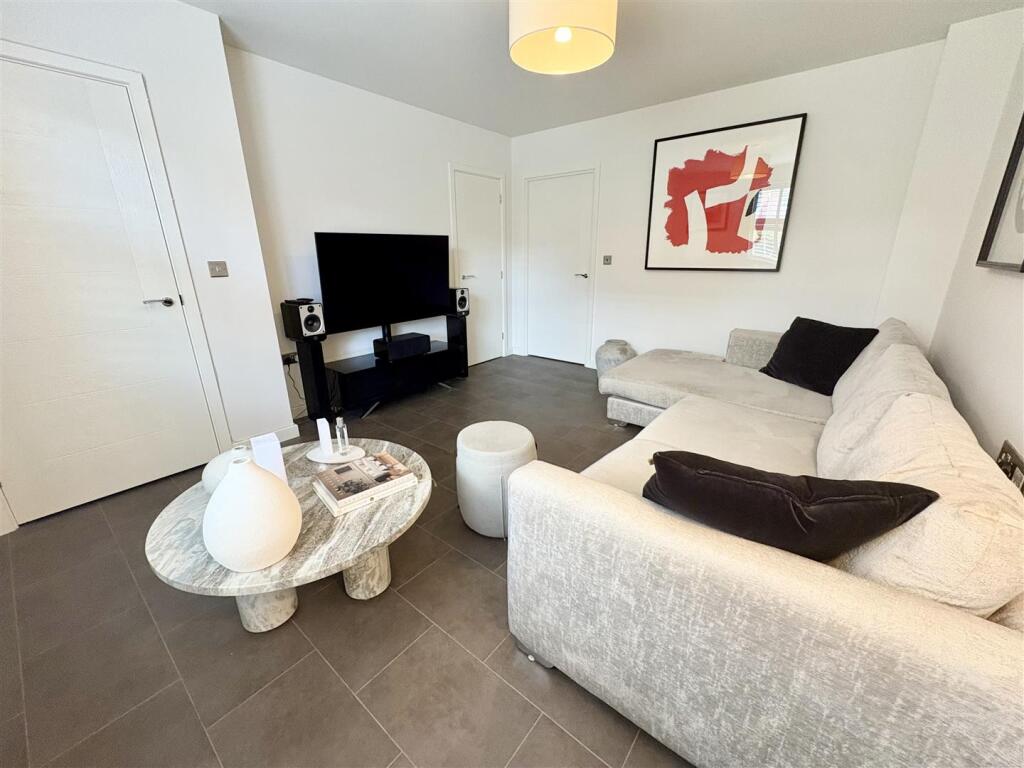 lounge2.jpg
