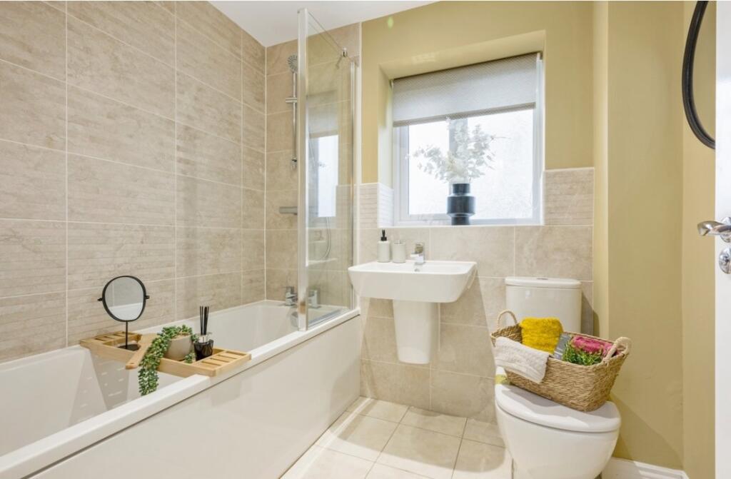 Bathroom - Tower
