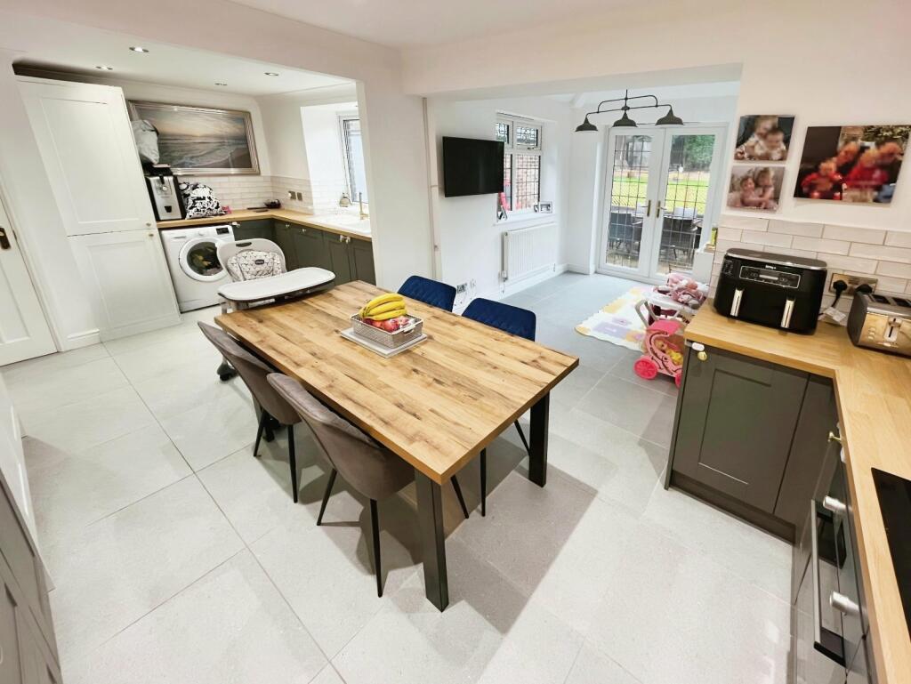Dining Kitchen