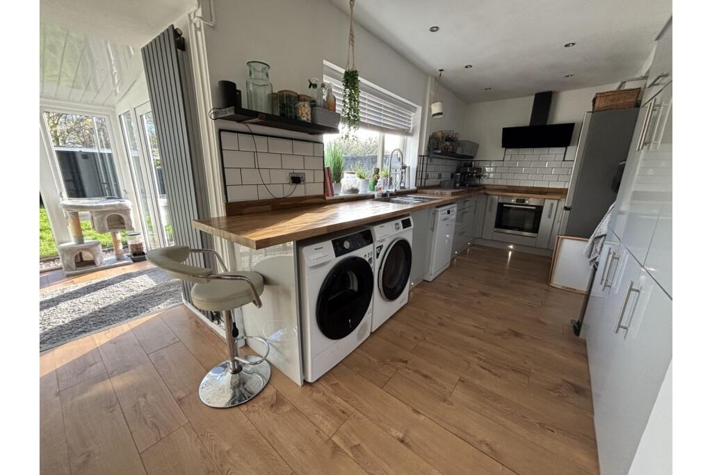Kitchen/Breakfast